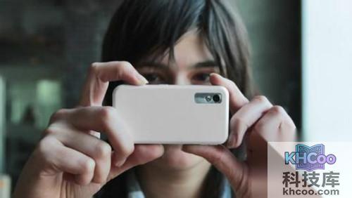 手机的大光圈比单反还强