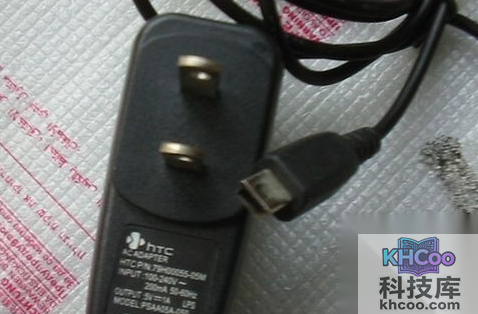 HTC手机充电时开不了机怎么办