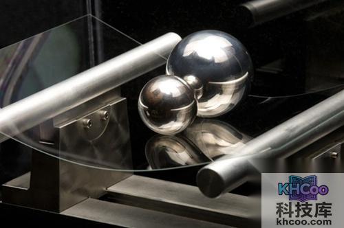 康宁大猩猩玻璃是什么？