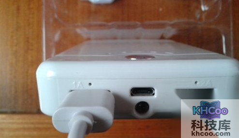 手机充电宝怎么用