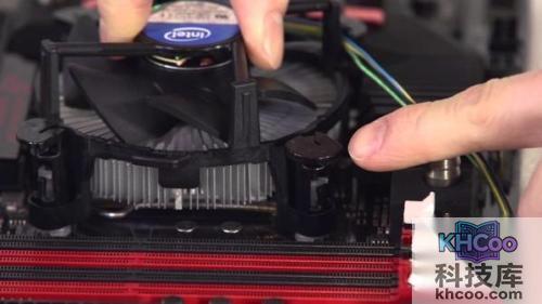 如何拆cpu风扇