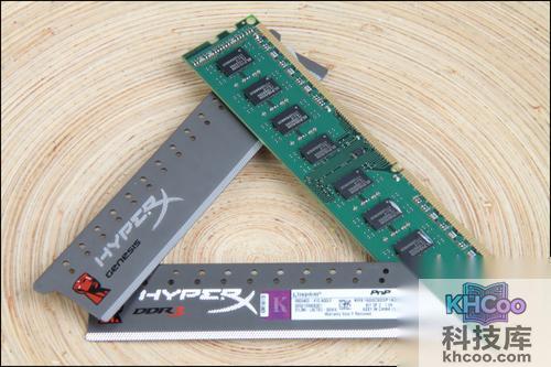 金士顿DDR3 1600 8G骇客神条套装