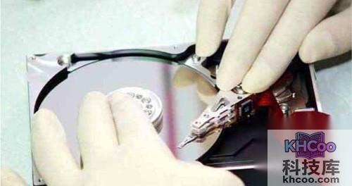 【硬盘开盘数据恢复】步骤6