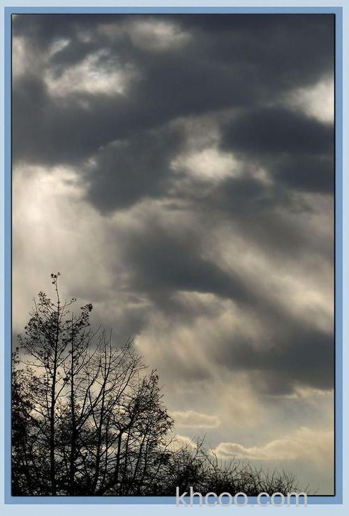 天空阴暗时如何拍照