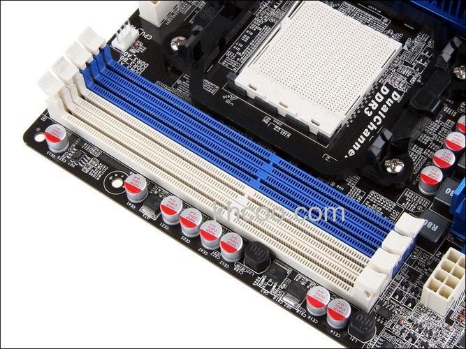 梅捷SY-A890G+节能特攻版散热怎么样