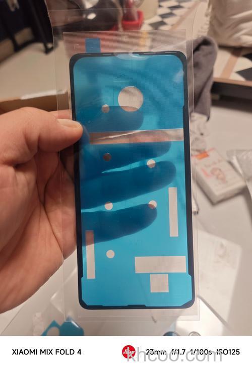 红米RedmiNote13后盖是玻璃的吗【详细介绍】