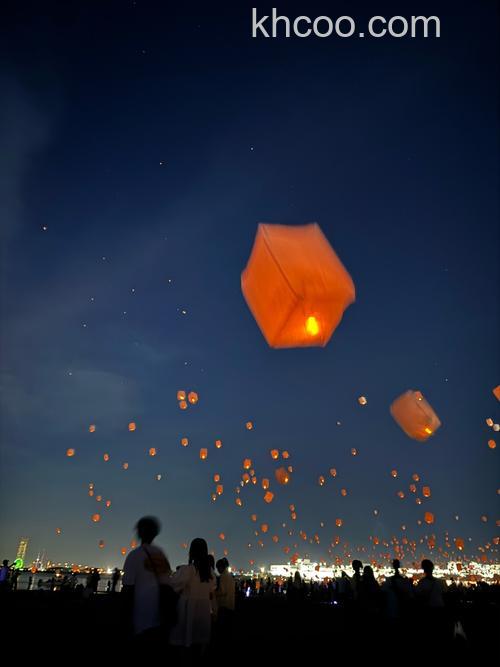 夜晚如何拍好孔明灯