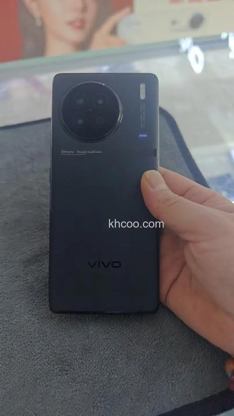 vivox90s怎么样 vivox90s是直屏还是曲屏【详解】(12603)