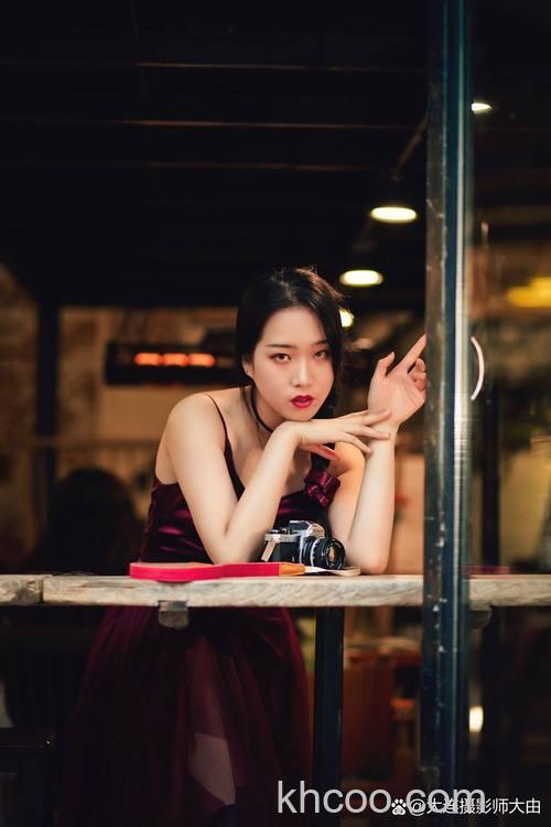 咖啡美女人像摄影有什么技巧