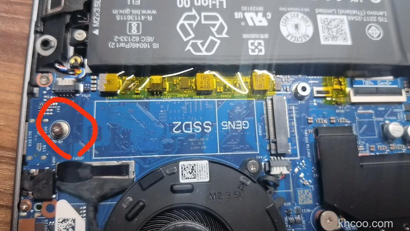 笔记本加装固态硬盘 飞机都没我这么快！