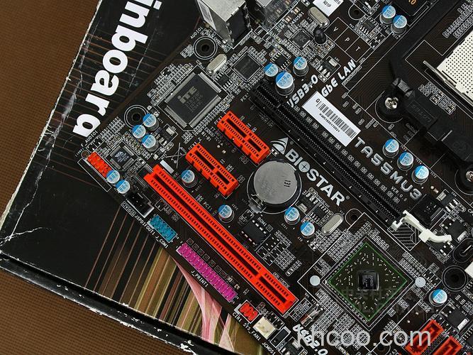 映泰TA55MU3有多少内存插槽