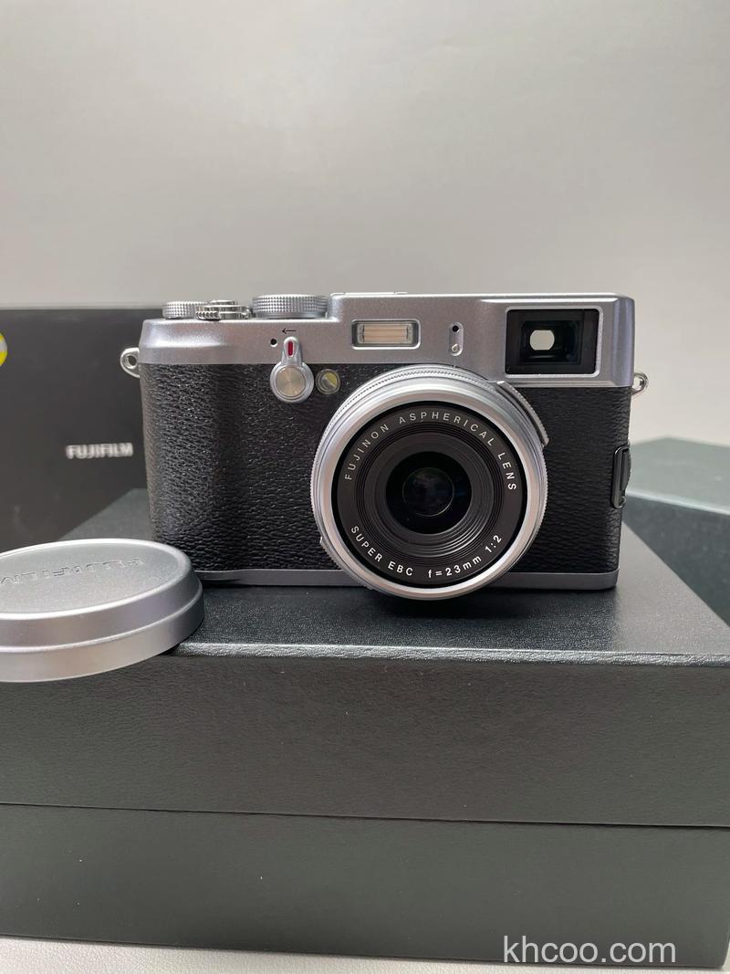 富士x100性能介绍及富士x100报价【图解】