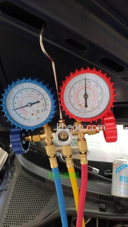 空调怎么加注氟利昂 空调加注氟利昂正确方法 【详解】