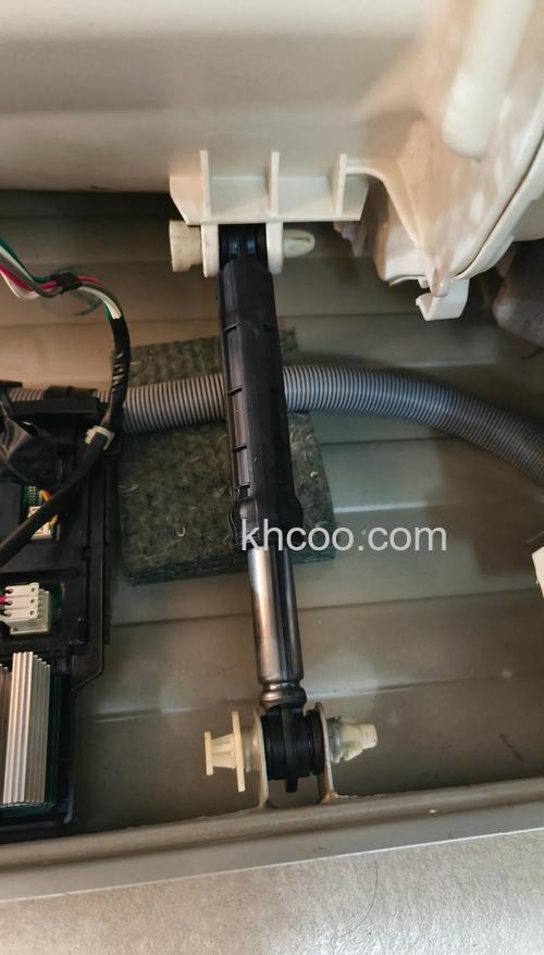洗衣机减震器怎么更换阻尼油 洗衣机减震器更换阻尼油方法【详解】