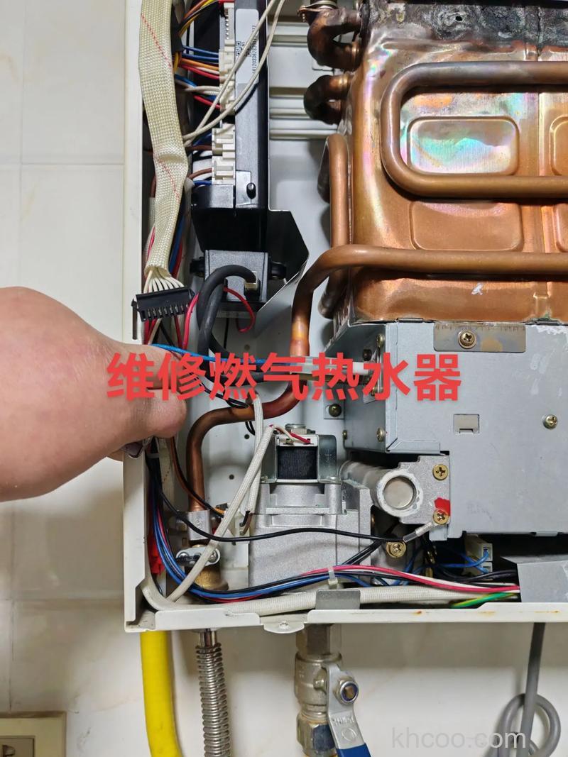 燃气热水器火排怎么拆卸 燃气热水器火排拆卸教程【详解】