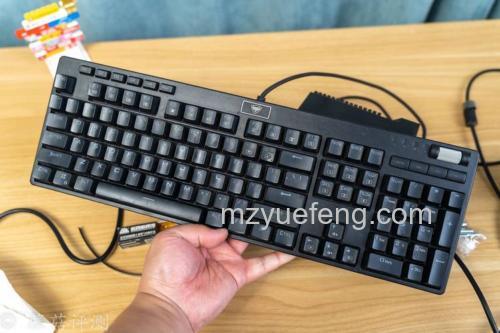 电脑键盘如何维修?常见问题与维修技巧全解析